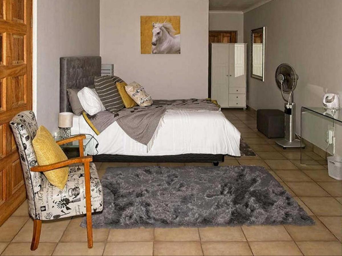 Tamarisk Guest Lodge Benoni Luaran gambar